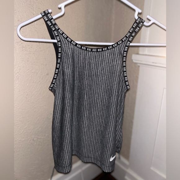 Nike Tank Top Striped Sz XS - Picture 2 of 3